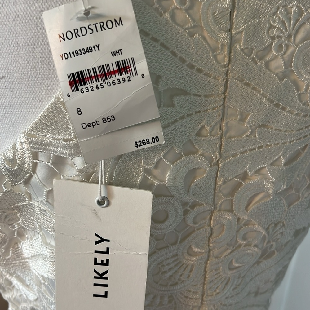 White Lace size 8 Likely women’s Dress - Picture 5 of 11
